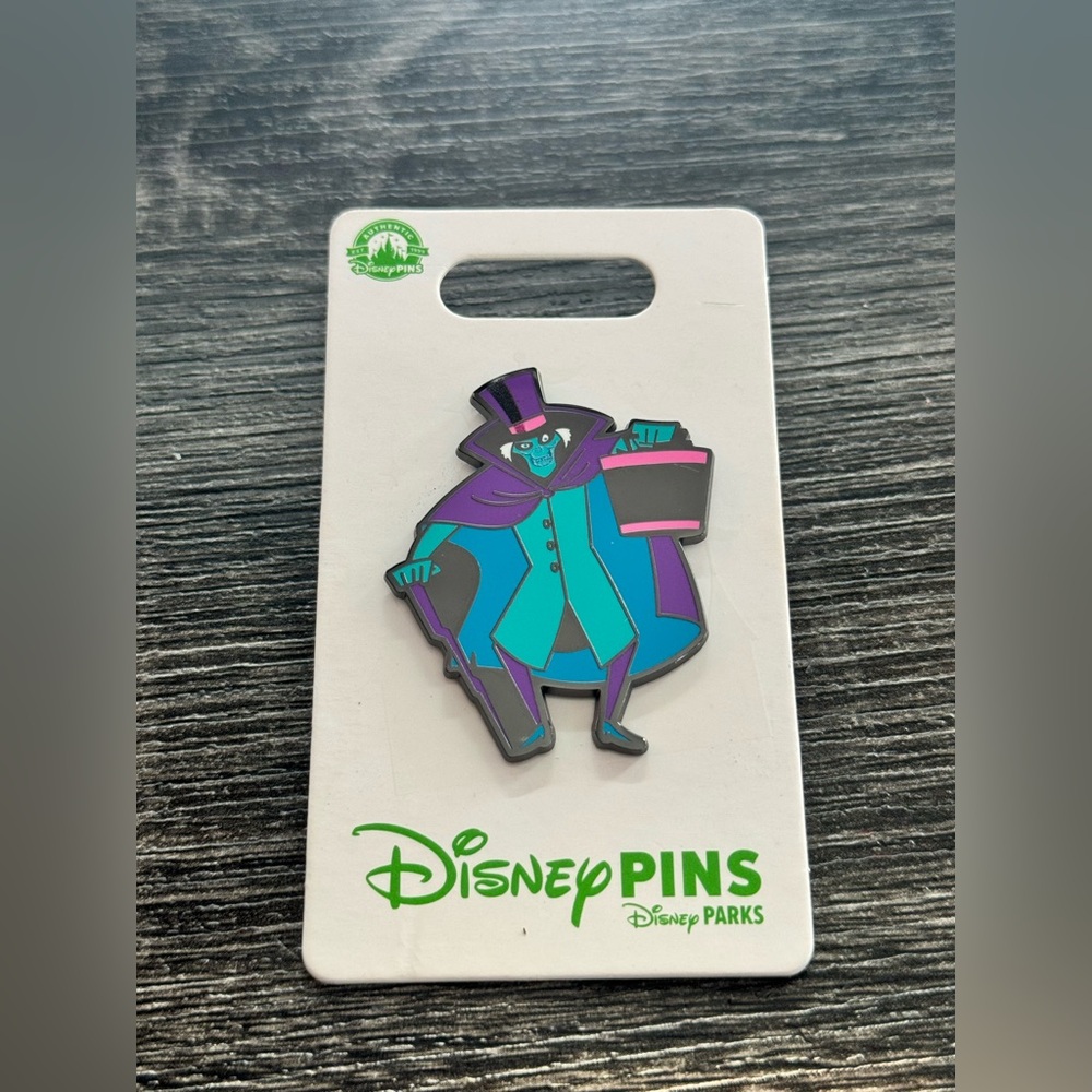 Disney Parks Haunted Mansion Hatbox Ghost Pin Brand New!